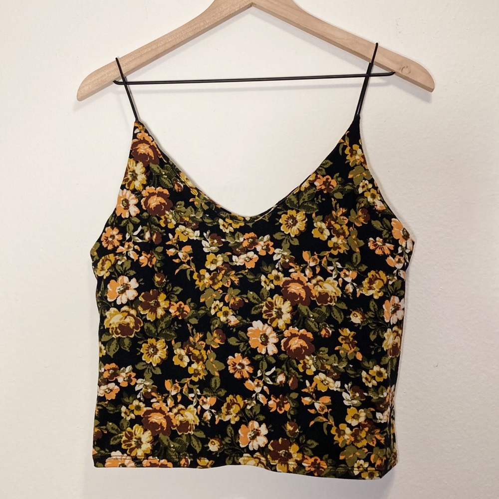 Cropped floral sport cami
